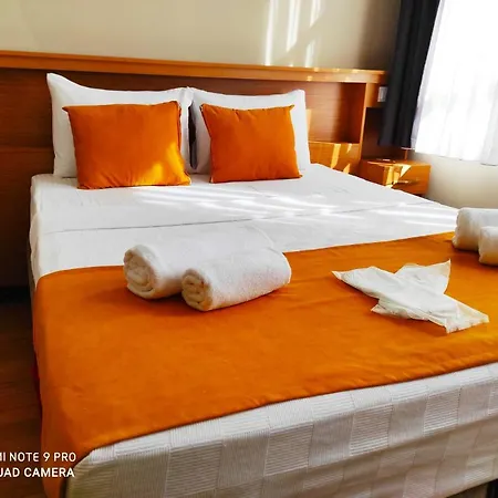 Отель Lebon Hotel Sultanahmet 3*