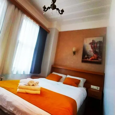 מלון Lebon Hotel-special Class 3*