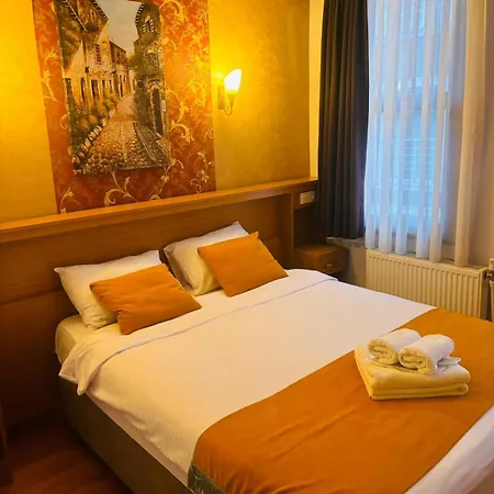 Отель Lebon Hotel Sultanahmet