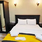 Lebon Hotel-special Class فندق