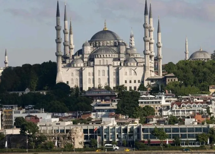 Otel Lebon Hotel-Sultanahmet 3*